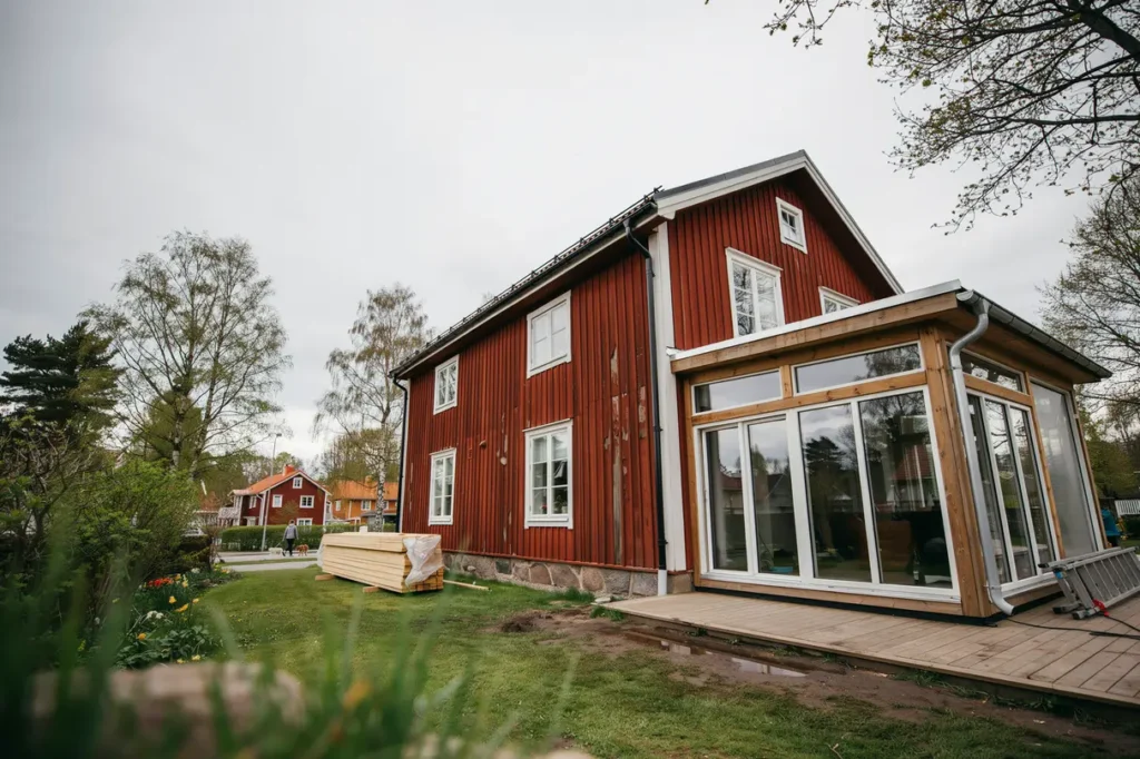 bygga uterum p r tt s tt viktiga regler kostnader och smarta val f r svenska hus gare